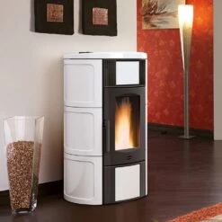 La Nordica Extraflame Wasserführender Pelletofen Iside Idro 2.0 (19 KW) -Ofen Experte Verkäufe pelletofen lanordica iside idro weiss 1280x1280
